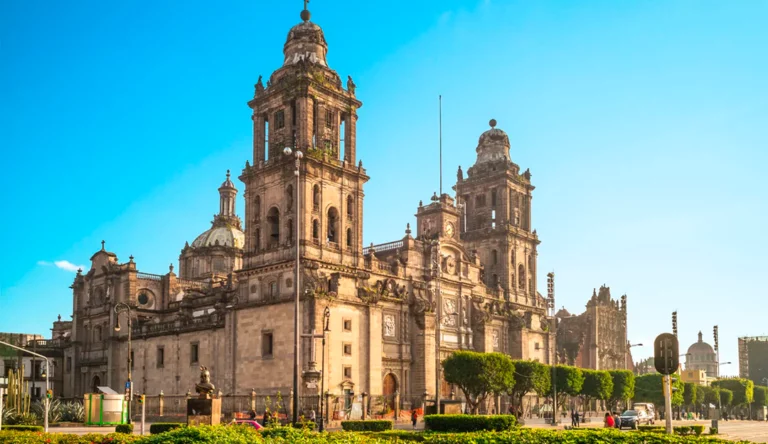 Vista panorámica de la Catedral Metropolitana CDMX