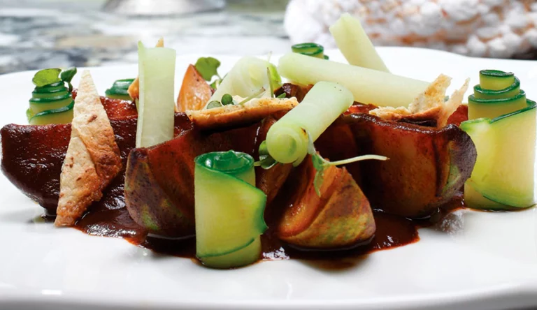 Plato gourmet del restaurant Quintonil